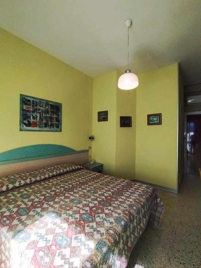 Hotel Prestigio Cesenatico Buitenkant foto