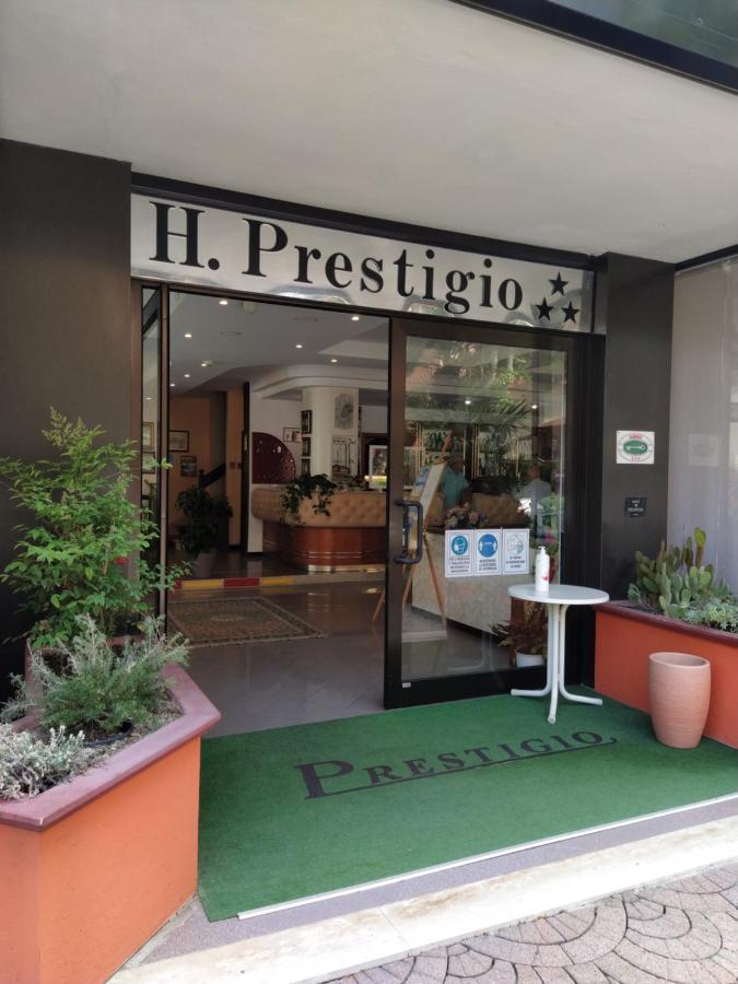 Hotel Prestigio Cesenatico Buitenkant foto