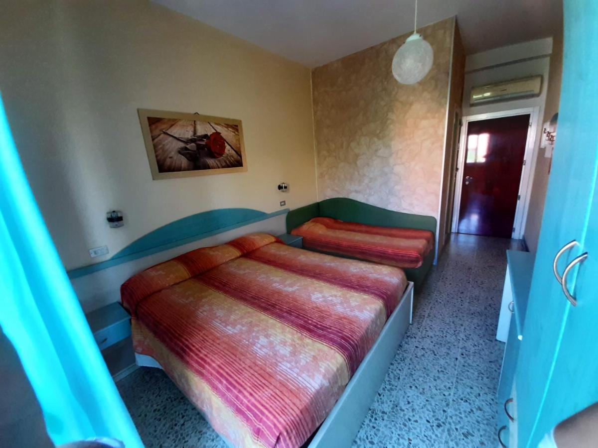 Hotel Prestigio Cesenatico Buitenkant foto