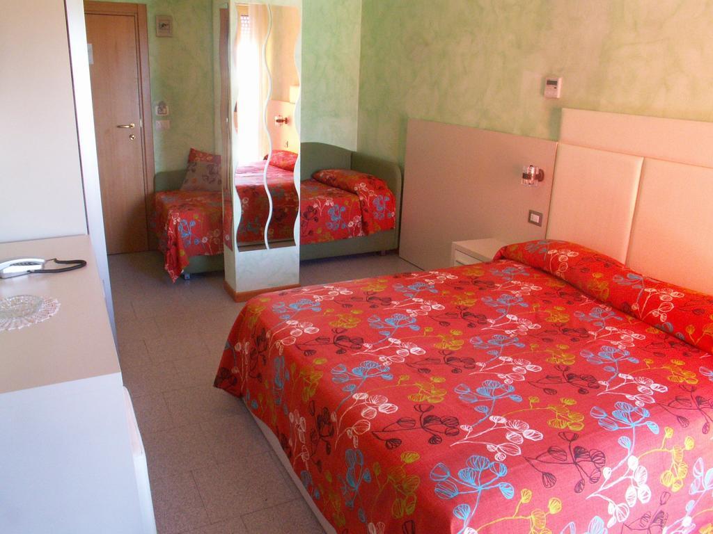 Hotel Prestigio Cesenatico Buitenkant foto