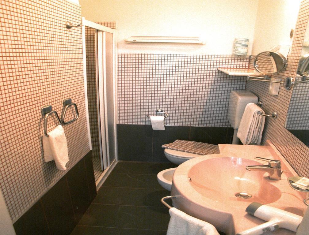 Hotel Prestigio Cesenatico Buitenkant foto