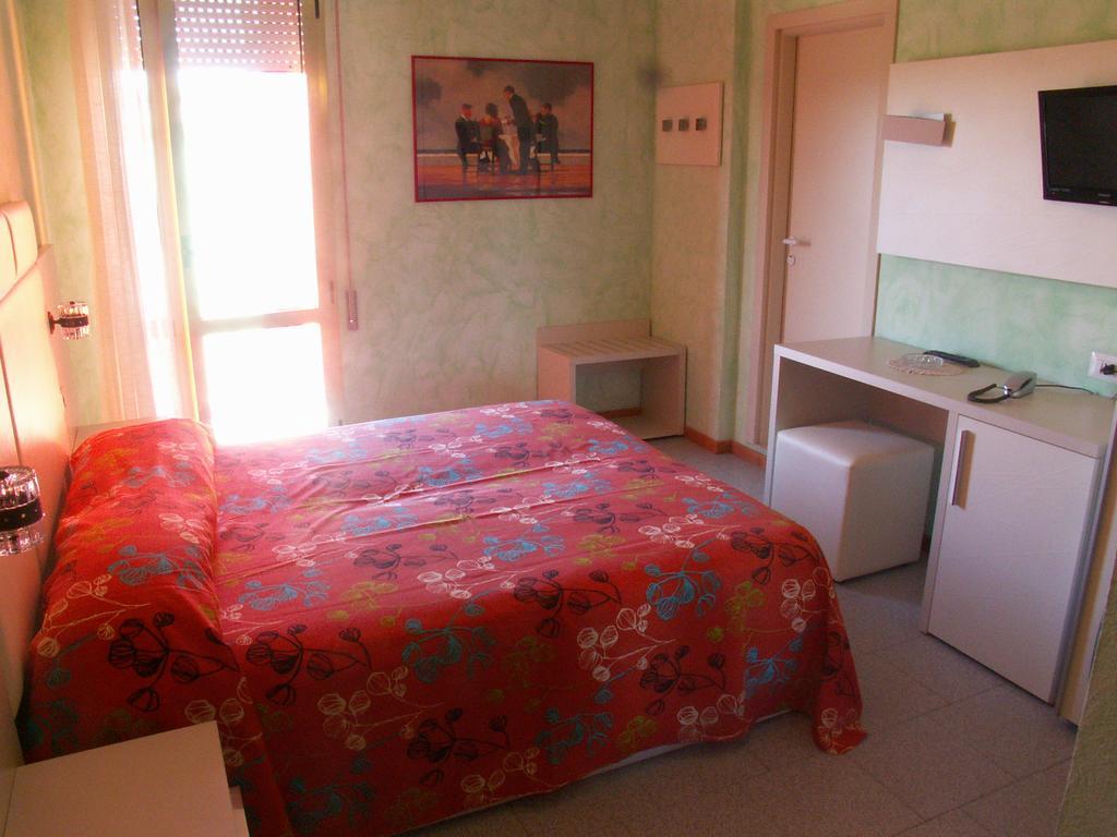 Hotel Prestigio Cesenatico Buitenkant foto