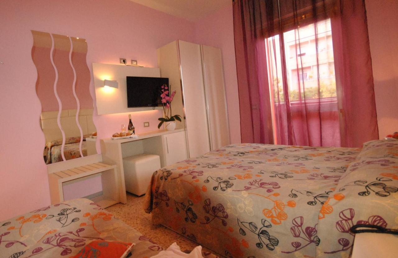 Hotel Prestigio Cesenatico Buitenkant foto